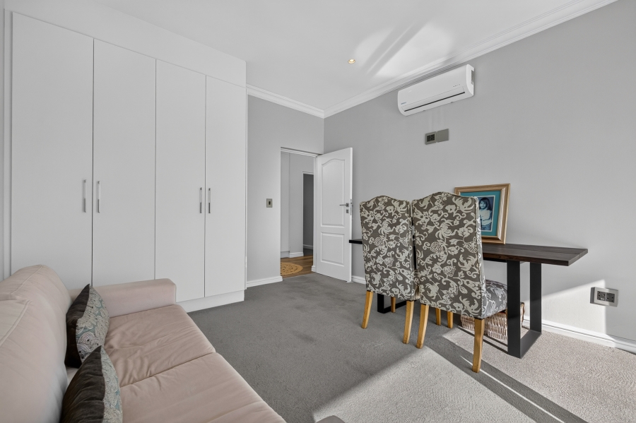 To Let 4 Bedroom Property for Rent in Camps Bay Western Cape